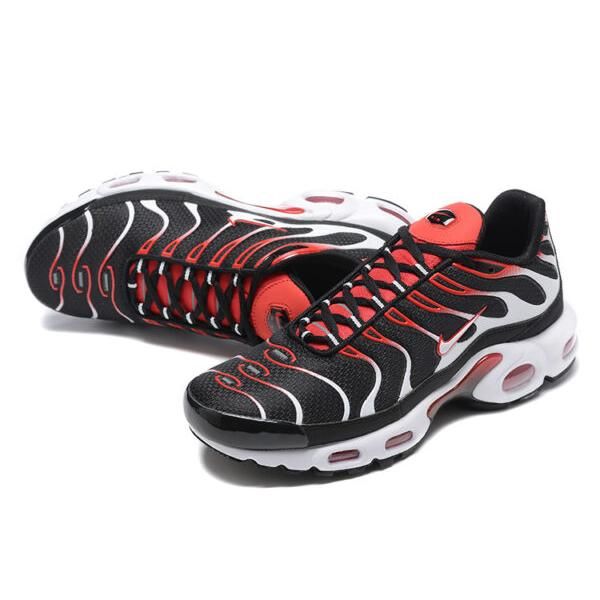 AIR MAX PLUS TN ‘WHITE UNIVERSITY RED’